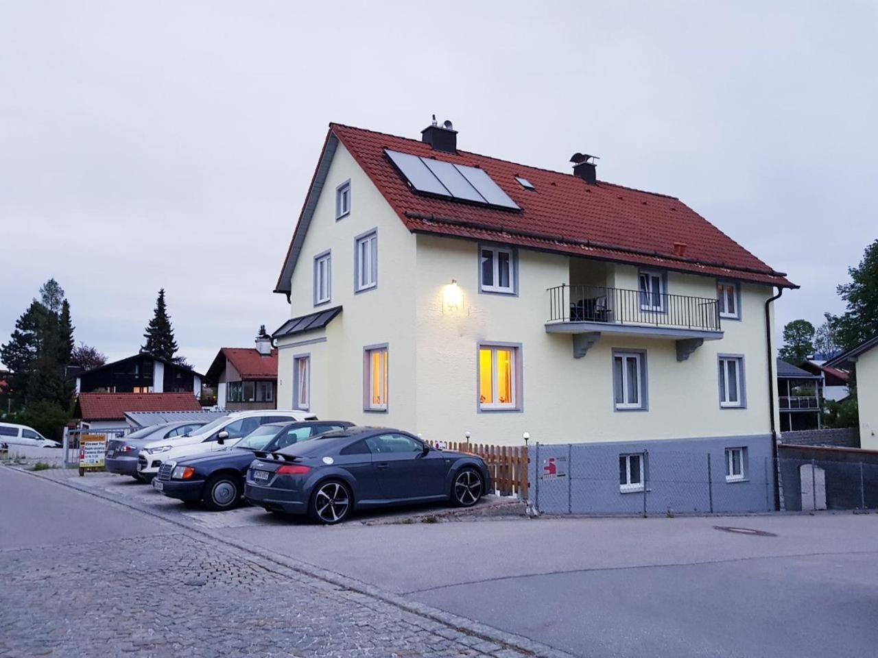 Boutique Haus Sissi Apartamento Füssen Exterior foto